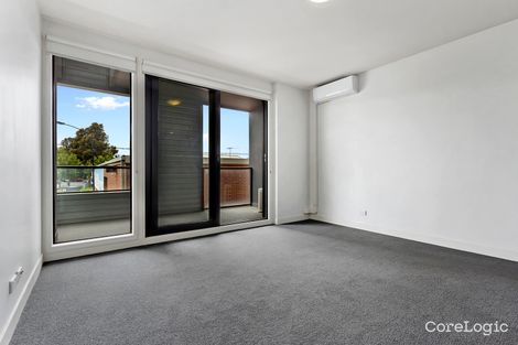 Property photo of 14 Greenham Place Footscray VIC 3011
