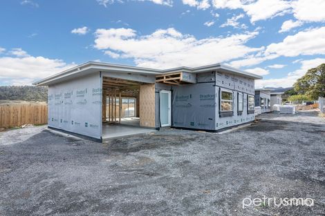 1 Benjamin Tce, New Norfolk, TAS 7140