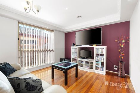 Property photo of 19 Pollock Drive Mill Park VIC 3082