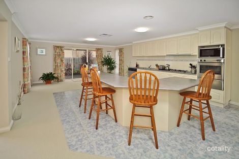 Property photo of 28 Nicholson Terrace Taylors Hill VIC 3037