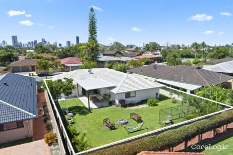 8 Arcadia Dr, Mermaid Waters, QLD 4218