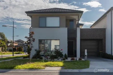 Property photo of 1 Cascades Way Wantirna South VIC 3152