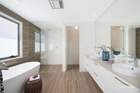 Property photo of 14 Munce Place Cannon Hill QLD 4170