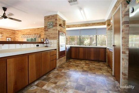 Property photo of 16 Trott Road Lesmurdie WA 6076