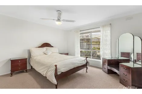 Property photo of 2 Voce Court Belmont VIC 3216