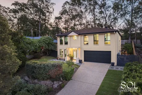 12 GEORGETTE CT, EATONS HILL, QLD 4037