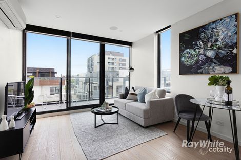 Property photo of 202/40 Mavho Street Bentleigh VIC 3204