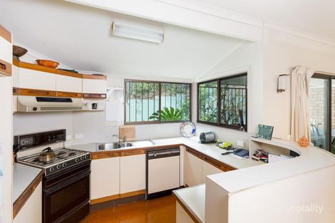 Property photo of 26 Glenrosa Road Red Hill QLD 4059