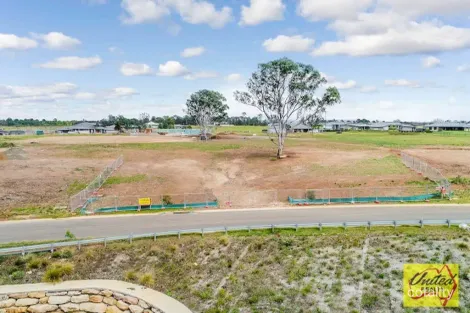 Property photo of 12 Ganton Way Luddenham NSW 2745