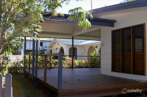 Property photo of 135 Arlington Esplanade Clifton Beach QLD 4879
