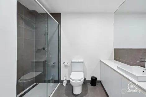 Property photo of 21 Sharp Circuit Mill Park VIC 3082