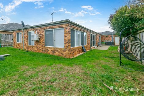 Property photo of 35 Lyndhurst Square Drouin VIC 3818