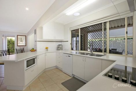Property photo of 2 Galley Way Birkdale QLD 4159