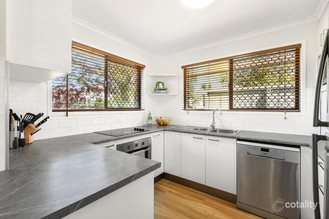 Property photo of 2/207 Central Street Labrador QLD 4215