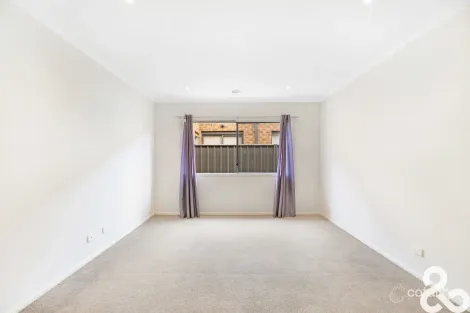 Property photo of 15 Grattan Street South Morang VIC 3752