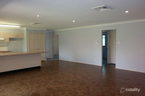 Property photo of 4 Mullaboy Place Singleton Heights NSW 2330