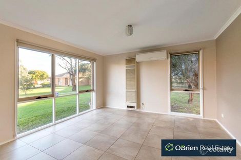Property photo of 23 Longbeach Close Aspendale VIC 3195