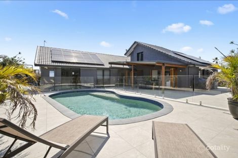 44 Santa Cruz Bvd, Clear Island Waters, QLD 4226
