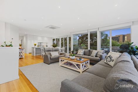 Property photo of 46 Lister Avenue Sorrento VIC 3943