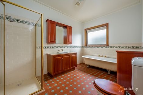 Property photo of 1 Acacia Grove Pascoe Vale South VIC 3044