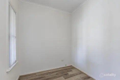 Property photo of 24 Featherstone Circuit Greenwith SA 5125