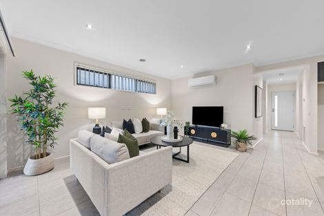 Property photo of 11 Timbertop Boulevard Officer VIC 3809