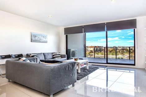 Property photo of 253/73 Lake Street Caroline Springs VIC 3023