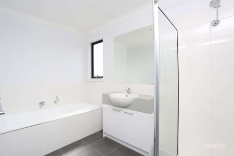 Property photo of 23 Willow Glen Boulevard Cranbourne VIC 3977