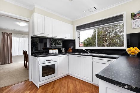 Property photo of 32 Lomond Avenue Kilsyth VIC 3137
