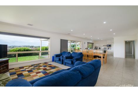 Property photo of 24 Bellevale Court Mount Gambier SA 5290
