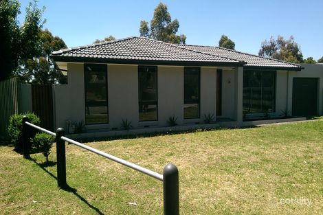 Property photo of 15 Burke Court Cranbourne North VIC 3977