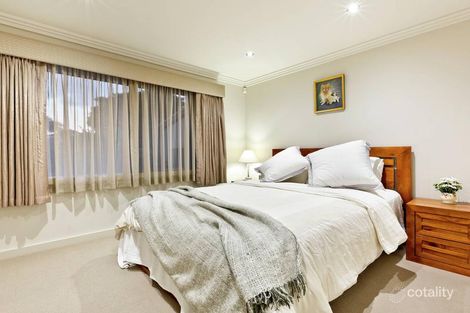 Property photo of 2/5 Glengarriff Crescent Montmorency VIC 3094