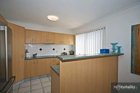 Property photo of 76 Christina Ryan Way Arundel QLD 4214