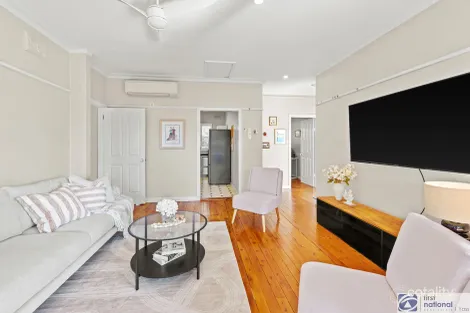 Property photo of 5 Olden Crescent Yass NSW 2582