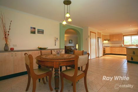 Property photo of 11 Prestwick Green Cranbourne VIC 3977