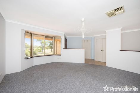 Property photo of 16 Brownfield Drive Swan View WA 6056