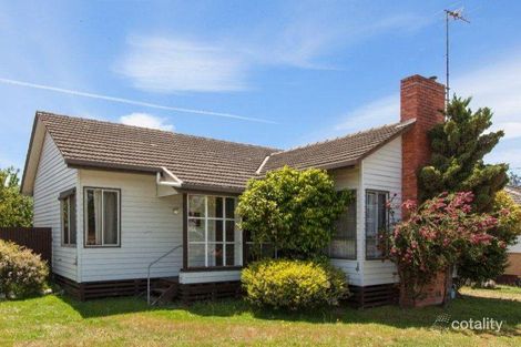 27 Laidlaw St, Ararat, VIC 3377