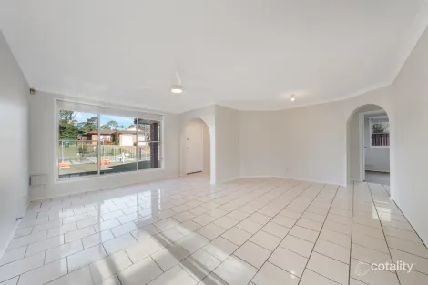 Property photo of 36 Glendower Street Rosemeadow NSW 2560