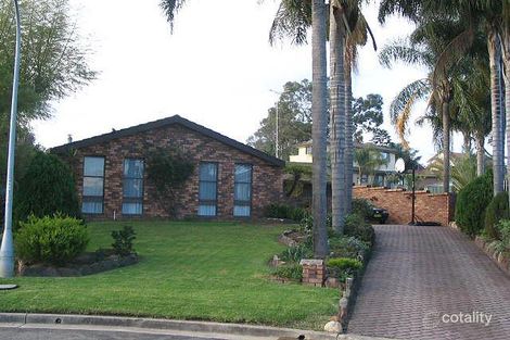 4 Archer Ct, St Clair, NSW 2759