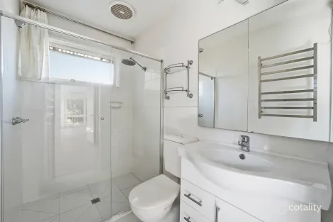 Property photo of 5 Poplar Grove Langwarrin VIC 3910