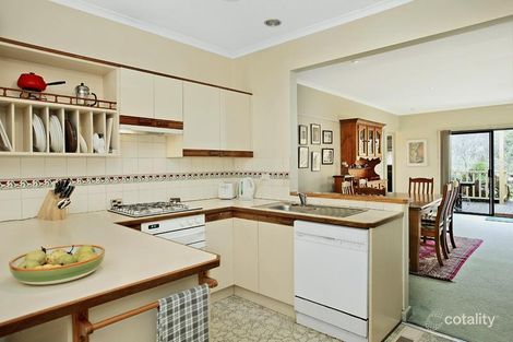 Property photo of 8 Benbrook Avenue Mont Albert North VIC 3129