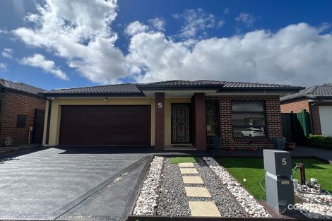 5 Oleander Pde, Mickleham, VIC 3064