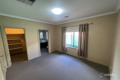 Property photo of 5 Oleander Parade Mickleham VIC 3064