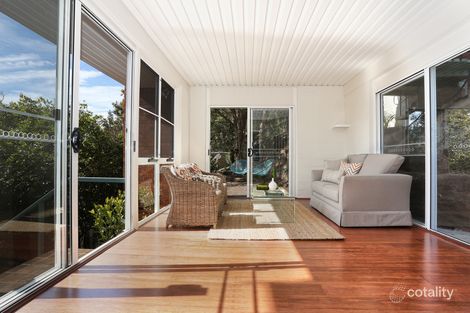 Property photo of 16 Rembrandt Drive Middle Cove NSW 2068