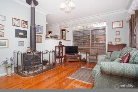 Property photo of 16 Valmay Avenue Picnic Point NSW 2213