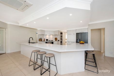 Property photo of 28 Chinchilla Parkway Port Kennedy WA 6172