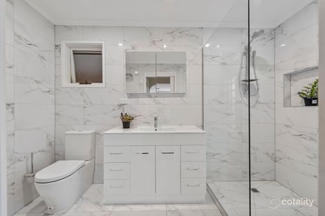 Property photo of 16 Wanaka Drive Taylors Lakes VIC 3038