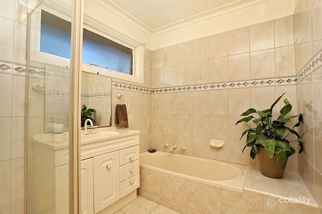Property photo of 19 Gish Court Hadfield VIC 3046