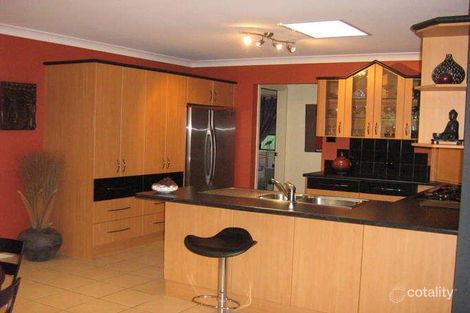 Property photo of 11 Peppercorn Crescent Fletcher NSW 2287