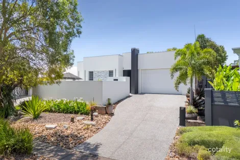 27 Honey Myrtle Rd, Noosa Heads, QLD 4567